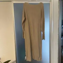 ボートネック ニットロングワンピース ベージュ