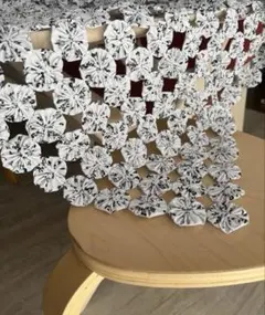 ハンドメイド＊＊モノトーン小花ヨーヨーキルトマルチカバー