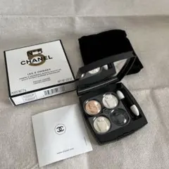 シャネル　レ　キャトル　オンブル　No5