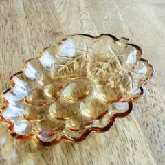 ガラス食器　琥珀色　ブドウ柄　フルーツ皿　小皿　アンティーク　昭和レトロ