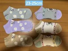 Item thumbnail for item 32641b65-5ea5-4071-adb1-23ef31e05b6f