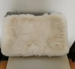 【未使用】クラッチバック　フェイクファー