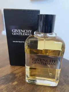 GIVENCHY GENTLEMAN オードトワレ 100mlのサムネイル