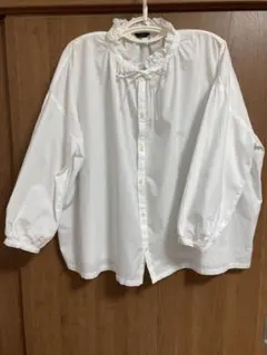 ichi ホワイト フリルネック 長袖 ブラウス　美品のサムネイル