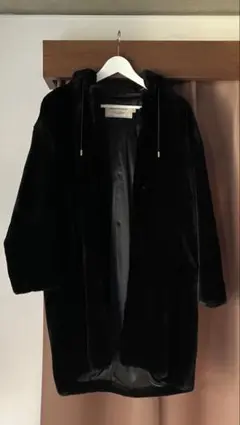 maison kitsune メゾンキツネ ファーコート 黒のサムネイル