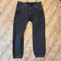 ダークグレー ジョガーパンツ