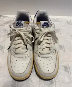 Nike Air Force 1 ホワイト/ネイビー スニーカー