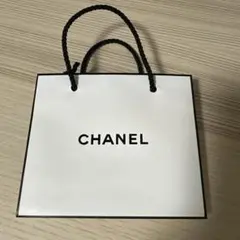 CHANEL ショッピングバッグ ホワイト 小型
