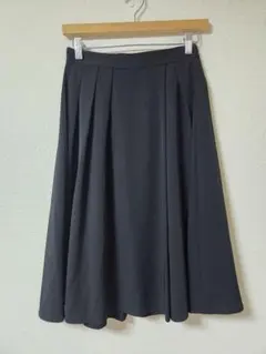 GU ブラック フレアスカート プリーツ入り