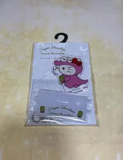 ワニ山　ハローキティ　アクリルスタンドキーホルダー　サンリオ　クレヨンしんちゃん