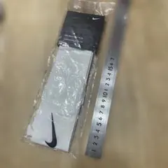 NIKE ヘッドタイ　ホワイト　未使用のサムネイル