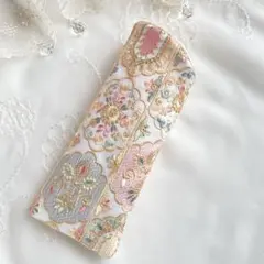 クリーム系　インド刺繍　メガネケース　大人可愛い　出し入れ簡単　ペールトーン