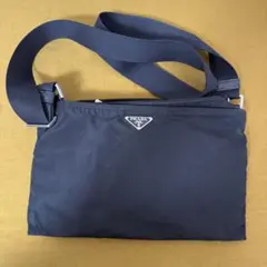 PRADA プラダ ナイロン ショルダーバッグ ブラック 三角ロゴプレートのサムネイル