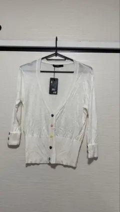【新品タグ付き】H&M ハートボタン カーディガン 白 ホワイトエイチアンドエム