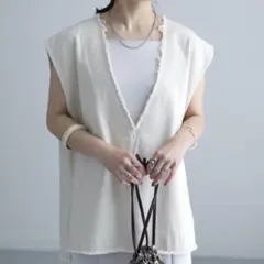 【美品】週末値下‼️フリンジvネックベスト アイボリー