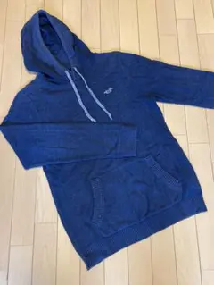 HOLLISTER ネイビー フード付きパーカー Sサイズ