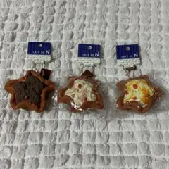 カフェドエヌ ワッフルコーンアイス スクイーズ