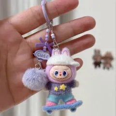 ふわふわ ラブブキーホルダー スケボーキャラクター ＆ ポンポンチャーム