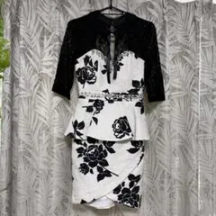 フラワープリントペプラムキャバドレス