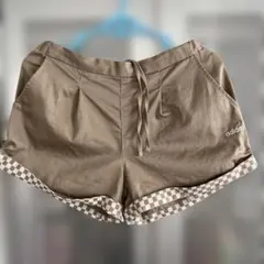adidas カーキ ショートパンツ M