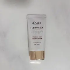 d'Alba UV ESSENCE WATERFUL トーンアップ日焼け止め