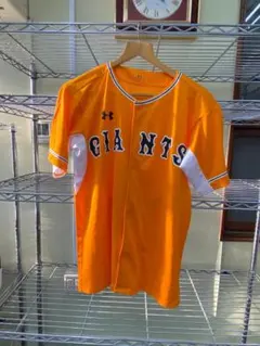 巨人　読売ジャイアンツ UNDER ARMOUR　メッシュシャツ