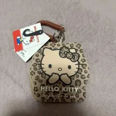HELLO KITTY ヒョウ柄パスケース