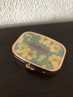 【新品】Cath Kidston リップバームコンパクト ブロッサムのサムネイル