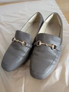 ヒールパンプス