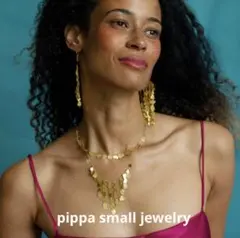 pippa small】18金 プレートピアス スタッドタイプ - メルカリ