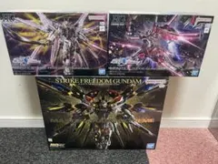 バンダイ MG サザビー トワイライトブラック& ν ガンダム 朝焼けピンク