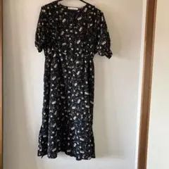 as know as 花柄ワンピース
