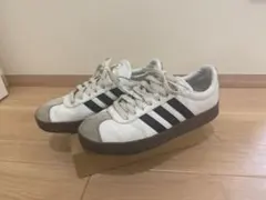 adidas ホワイト/ブラック