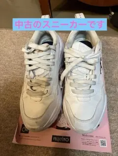 中古　Puma 厚底ホワイトスニーカー 23.5cm