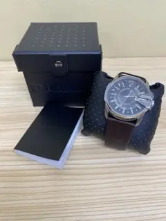 【WR】DIESEL クォーツ腕時計 ブラック　箱付き