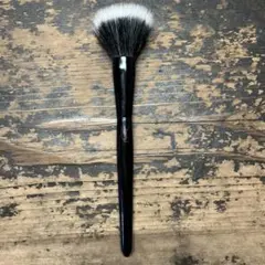 9.パーフェクトフィットブラシ（扇型） パーフェクトフィットブラシ（扇型） | 化粧筆（メイクブラシ