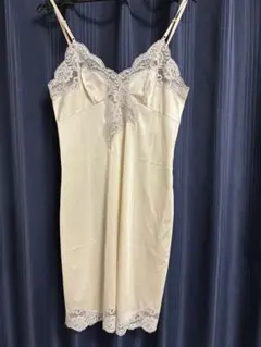 セシールロングスリップ　85-90のサムネイル
