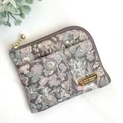 ＊　リバティ　外ポケット付きカード⭐︎マルチポーチ　＊