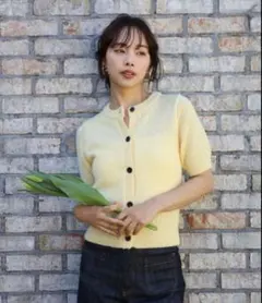 ★美品★ライトイエロー 暖か半袖ニットカーディガン ブラックボタン