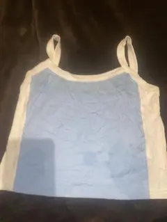 水色と白のキャミソール