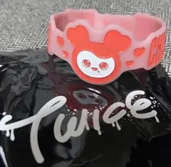 TWICE BABY LOVELYS 蓄光 ランダム ラバーバンド【チェヨン】