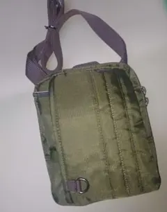 adidas オリーブグリーン ショルダーバッグ