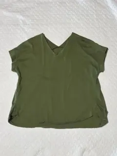<BACK NUMBER >カットソー Vネック オリーブカラーのサムネイル