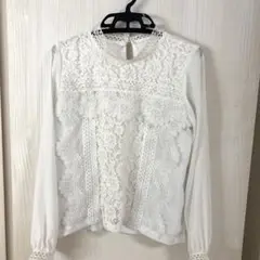 ホワイト レース装飾 長袖ブラウス