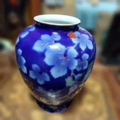 セール深川青磁製青色花柄陶器壺箱付き