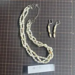 3連の淡水パールネックレスとピアス　③