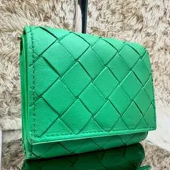 【美品】ボッテガヴェネタ 三つ折財布 グリーン パラキート イントレチャート