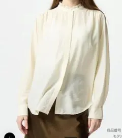 ユニクロブラウス【美品】オフホワイト着心地○シワになりにく柔らか
