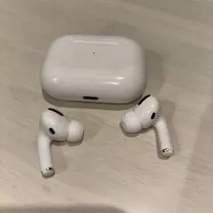 【ジャンク品】AirPods pro第一世代本体 ホワイト 充電ケース付き