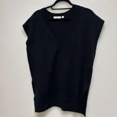 niko and ... ブラック Vネック ニットベスト